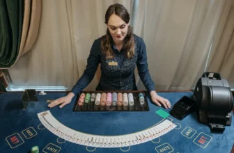 How to Hire Card Dealers, Magicians, or Entertainers for a Casino Night Party